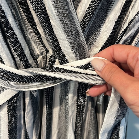 Amanda Uprichard Monochrome Striped wide leg belted jumpsuit size small - Picture 6 of 8